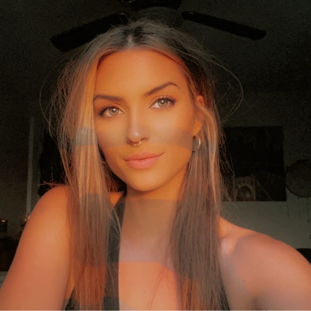 Meet your Posher, Stacie